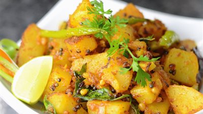 أسهل طريقة لإعداد سلطة البطاطس الهندية