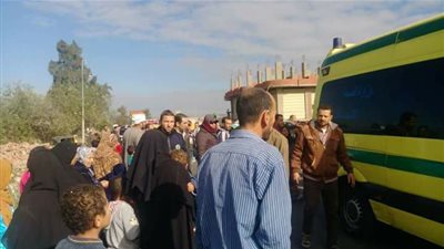 إصابة شاب بحادث تصادم وهروب سائق السيارة في الشرقية (صور)