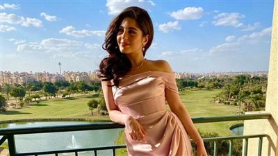 مايان السيد تغني 