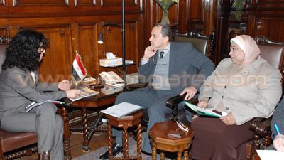 بالصور.. وزير الزراعة يلتقي سفيرة سولفينيا