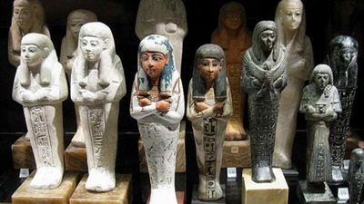 الإفراج عن 103 قطع أثرية تم ضبطها بواسطة الجمارك بالولايات المتحدة