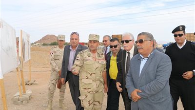 محافظ جنوب سيناء يلتقي المدير التنفيذي لصندوق تطوير العشوائيات (صور)