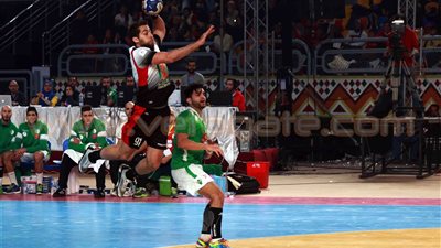 بالفيديو والصور..منتخب «اليد» يقهر الجزائر في افتتاح البطولة الأفريقية