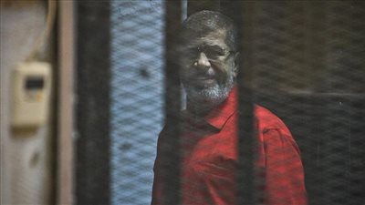 الجنايات تواصل محاكمة مرسي و21 آخرين في «التخابر مع حماس»