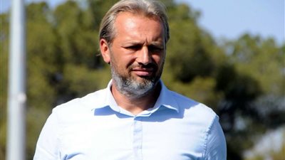 ديسابر يبلغ إدارة الإسماعيلي بالرحيل عن الفريق