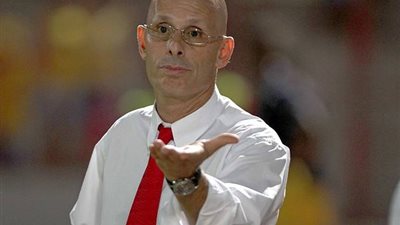 منتخب رواندا يعين 