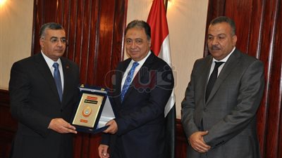 «عماد الدين» يكرم أعضاء لجنة إعداد قانون التأمين الصحي الشامل