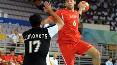 سفارة أسبانيا تهدد مشاركة منتخب 