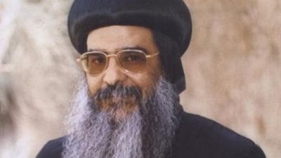 أسقف الفيوم: الكنيسة ليس لها علاقة برأى شعبها فى الدستور