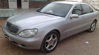 سيارة مجهولة فى مرور دمياط