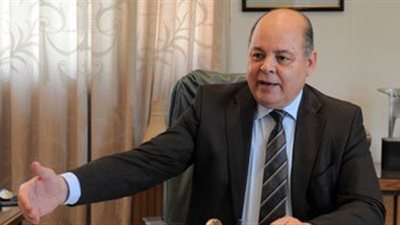 موظفو «القومي للترجمة» يهددون بتصعيد احتجاجاتهم ضد «صابر عرب»