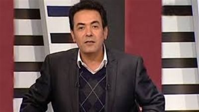 بالفيديو.. خيري رمضان يعتذر عن عرض خريطة لمصر بدون حلايب وشلاتين