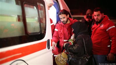 «الغوطة الشرقية بسوريا.. آلام الحالات الحرجة تنتهي بالموت».. «حنان» تلقى ربها بعد صراع مع سرطان الرئة والكلى.. ووالد الطفلة «روان» يبحث عن طبيب يعالجها من الشلل الدماغي