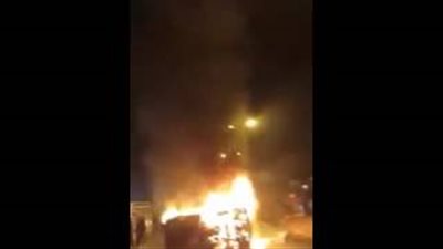 بالفيديو.. «شبح الثورة يخيم على تونس».. رضا اليحياوي على خطى «بوعزيزي».. اشتباكات بين المتظاهرين وقوات الأمن.. الحكومة تلجأ للتهدئة.. الباجي السبسي: مطالبهم مشروعة.. المرزوقي يطالب