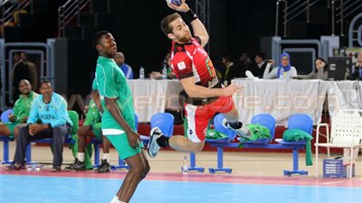 بالفيديو والصور..منتخب «اليد» يكتسح نيجيريا في البطولة الأفريقية