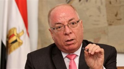 وزير الثقافة يكرم المترجمين صالح علماني وسحر توفيق