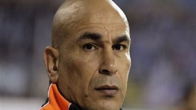 إبراهيم حسن عن توقيع محمد حمدي للزمالك: «يبله ويشرب ميته»