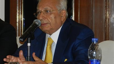 عكاشة: سلوكيات الطبيب تزيد نسبة شفاء السرطان