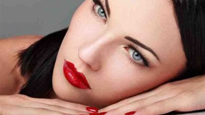 4 خطوات لمكياج سريع وإطلالة جذابة