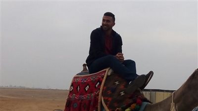 تريزيجيه يزور الأهرامات بعد انتهاء الدور الأول من الدوري التركي (صور)