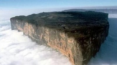 بالصور.. أغرب 10 أماكن على مستوي العالم