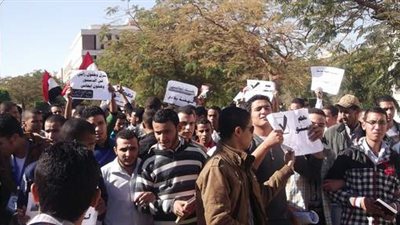 مسيرة بالسيارات لتأييد الدستور بالسويس