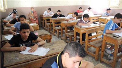 بدء امتحانات 