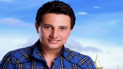 محمد عبد المنعم يشارك متقال في 