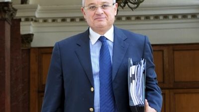 أصحاب الفنادق يهددون بالإضراب للإعفاء من الضرائب والتأمينات