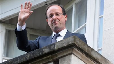 الرئيس الفرنسي يمنح رئيس جامعة نايف 