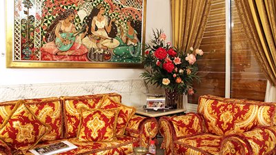 بالصور.. مقتنيات «بن علي» المعروضة للبيع في مزاد