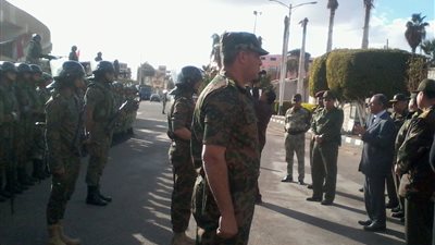 بالفيديو.. 300 سيارة شرطة لحراسة الاستفتاء بالمنيا