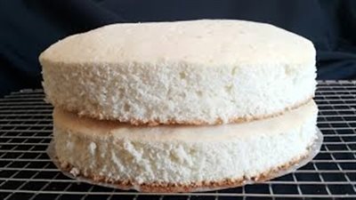 بالفيديو.. تعلمي طريقة عمل الكيك الأبيض في المنزل