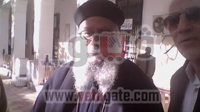 بالصور.. القمص متياس موريس يدلي بصوته فى كفر الشيخ
