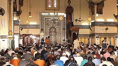 إحالة إمام مسجد للتحقيق لإطالته في خطبة الجمعة