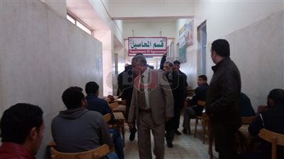 نائب رئيس جامعة الأزهر يتفقد امتحانات «زراعة أسيوط» (صور)