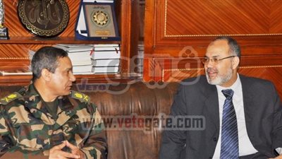 بالصور.. قائد المنطقة الشمالية يتفقّد لجان كفر الشيخ ويلتقى 
