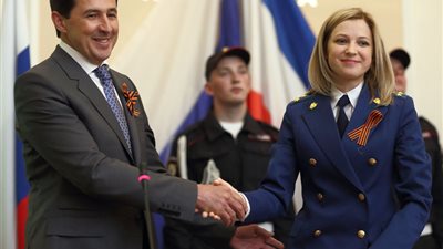 بالصور.. «بوتين» يختار للقرم أجمل نائب عام في روسيا