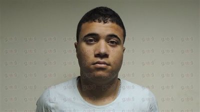 ضبط أحد المتهمين في حرق سيارات ضباط الشرطة ببورسعيد