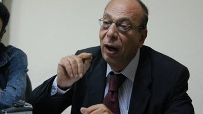 عبد الفتاح: 