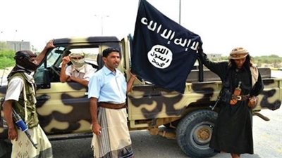 «القاعدة» يفجر مقرا للشرطة في اليمن