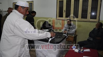 فى التقرير الرابع للتيار الشعبى..أوراق دوارة بالجيزة.. وتصويت جماعى بأوسيم..طرد مراقبين بالمنوفية..منع الأقباط بقنا