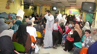 الأطباء والمرضى ضحايا نقص المستلزمات وتوقف الخدمات بالمستشفيات