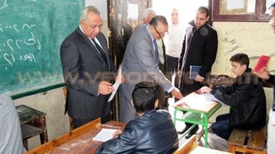 بالصور.. محافظ الشرقية يتفقد امتحانات الشهادة الإعدادية