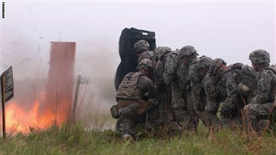 بالفيديو والصور.. 10 معلومات عن الفرقة «101» المحمولة جوا