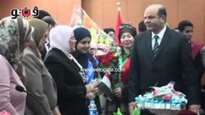 بالفيديو.. إحدى أنصار مبارك لمدير أمن الجيزة: يناير نكسة مش ثورة