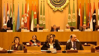 وفد مجلس الأمة الكويتي يغادر القاهرة بعد اجتماع البرلمان العربي