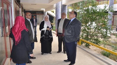 جولة تفقدية لرئيس جامعة حلوان لمتابعة تطوير المنشآت