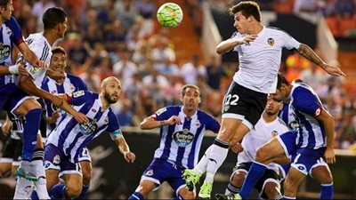 بالفيديو.. تعادل إيجابي بين فالنسيا وديبورتيفو لاكورونا بالليجا