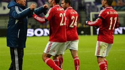 البدرى يهنئ أبوتريكة بجائزة الكاف